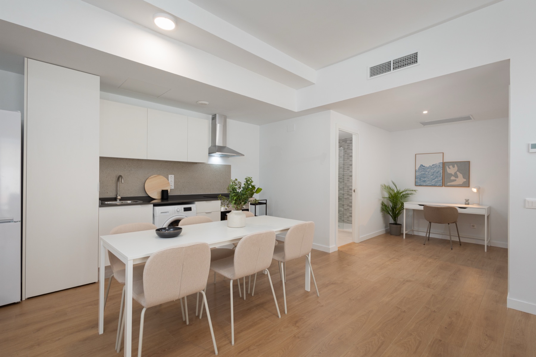 Visit the R3 show flat — 1 bedroom (7)